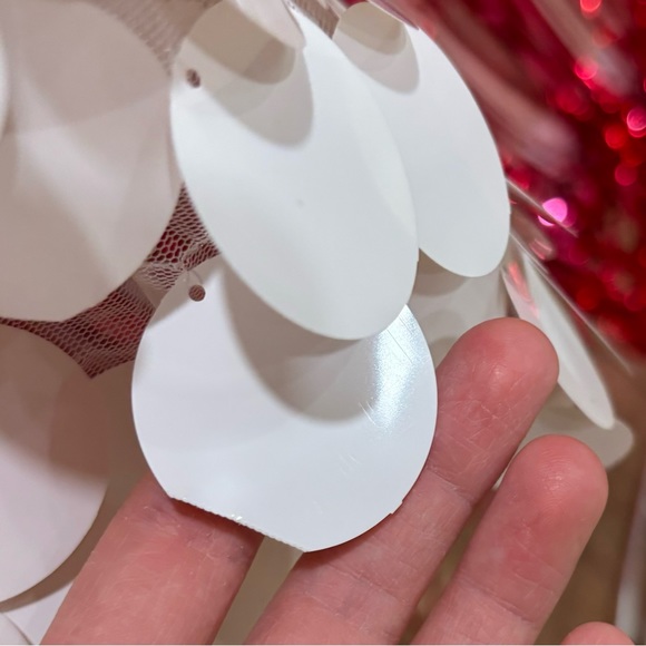 Francesca’s Kelly white graduated sequin shift dress - Picture 15 of 16